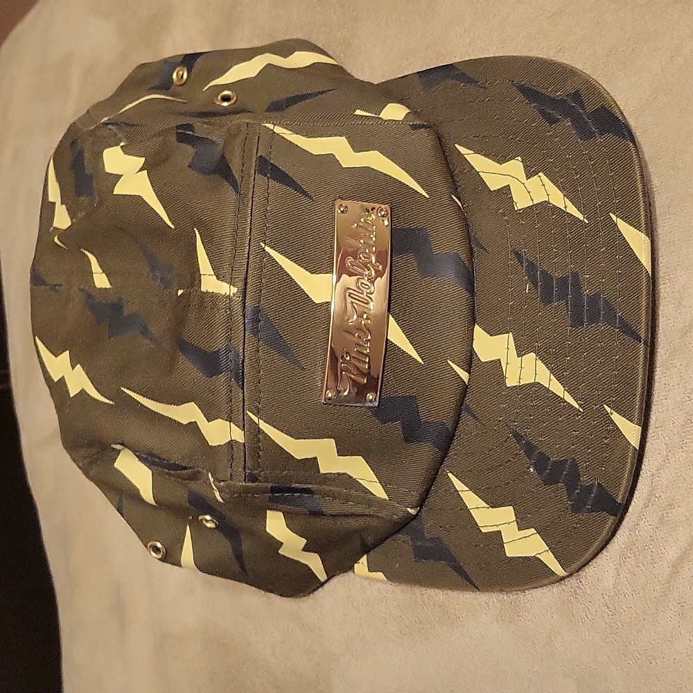 Mens pink dolphin hat with leather strap